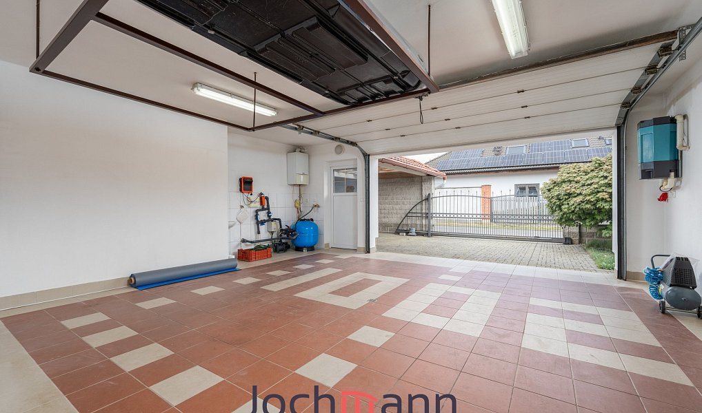 Prodej domu 351 m² s pozemkem 1 575 m², Litvínovice – náhled fotky 13