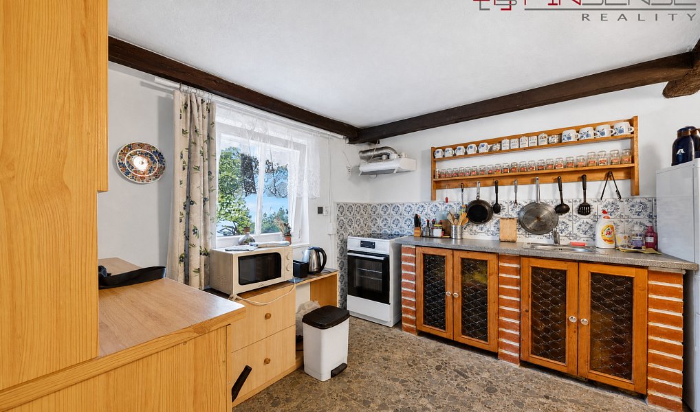 Prodej domu 150 m² s pozemkem 297 m², Šípy – náhled fotky 3
