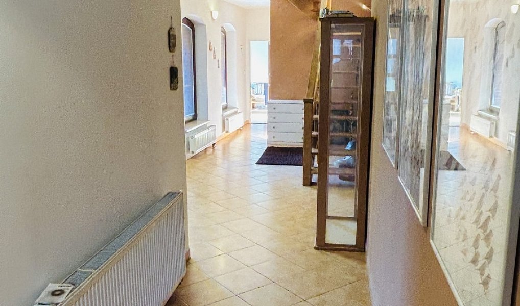 Prodej domu 347 m² s pozemkem 2 048 m², Radslavice – náhled fotky 12