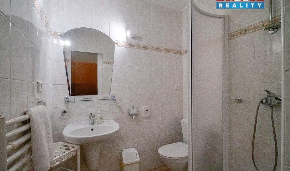 Prodej ubytovacího objektu 716 m², Hamry nad Sázavou – náhled fotky 24