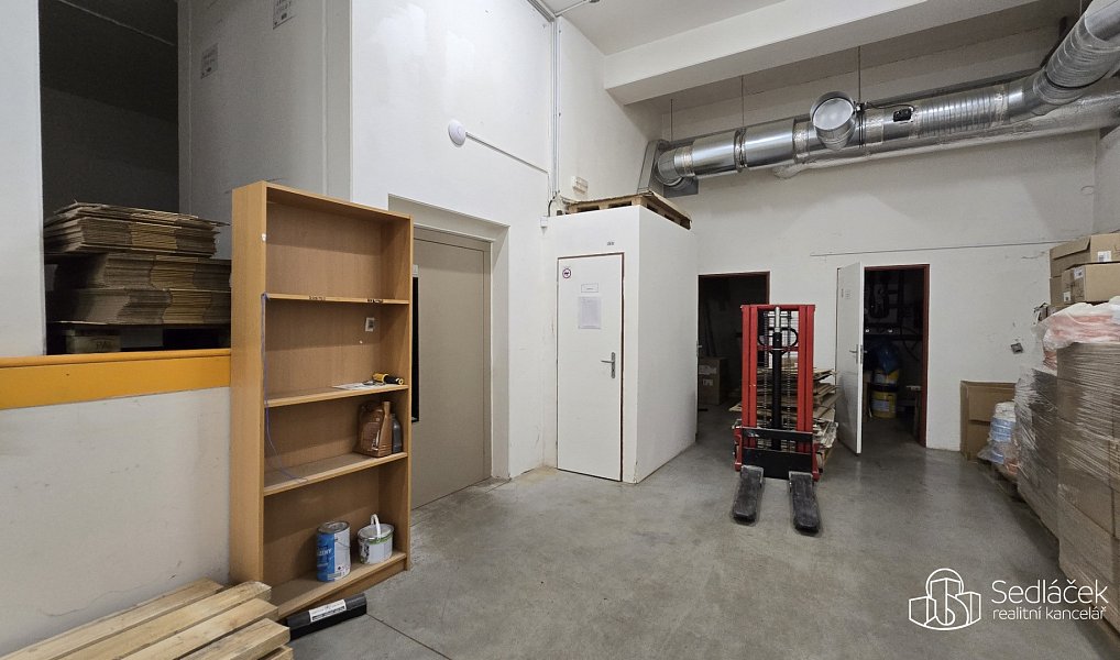 Pronájem výrobních prostor 876 m², Sokolov – náhled fotky 11