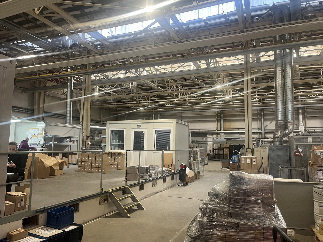 Pronájem skladovacích prostor 2 293 m² — photo 2