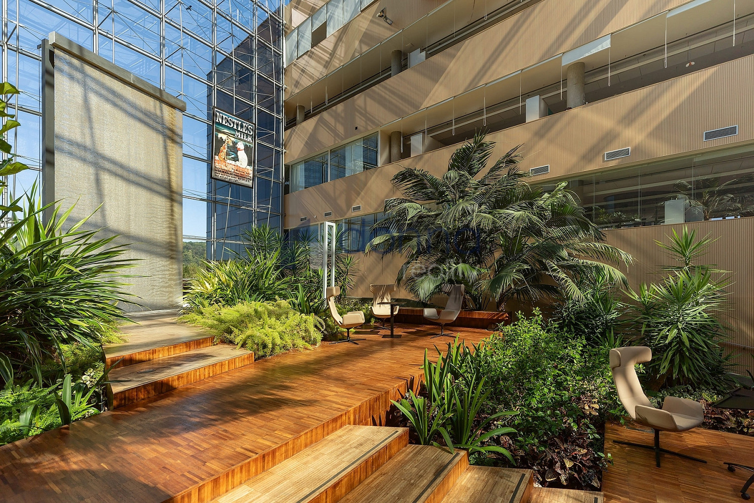 Pronájem kanceláře 744 m² – pohled 3