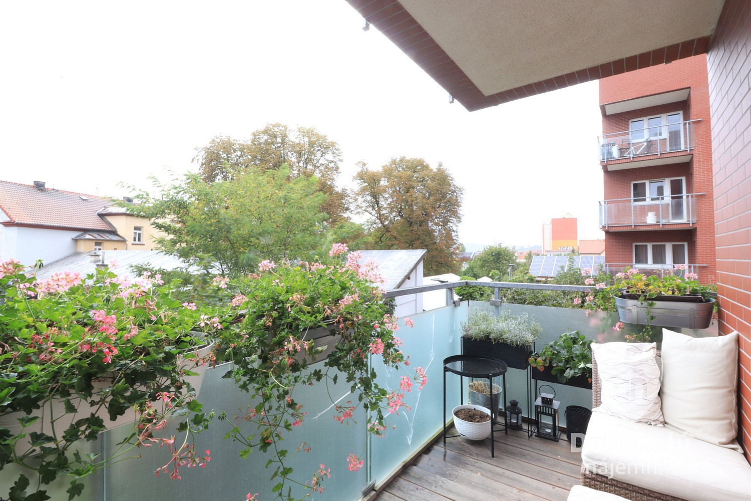 Pronájem bytu 2+kk 63 m² – fotografie 3