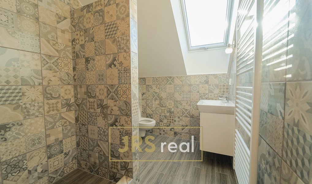 Prodej ubytovacího objektu 176 m², Novosedly – náhled fotky 12