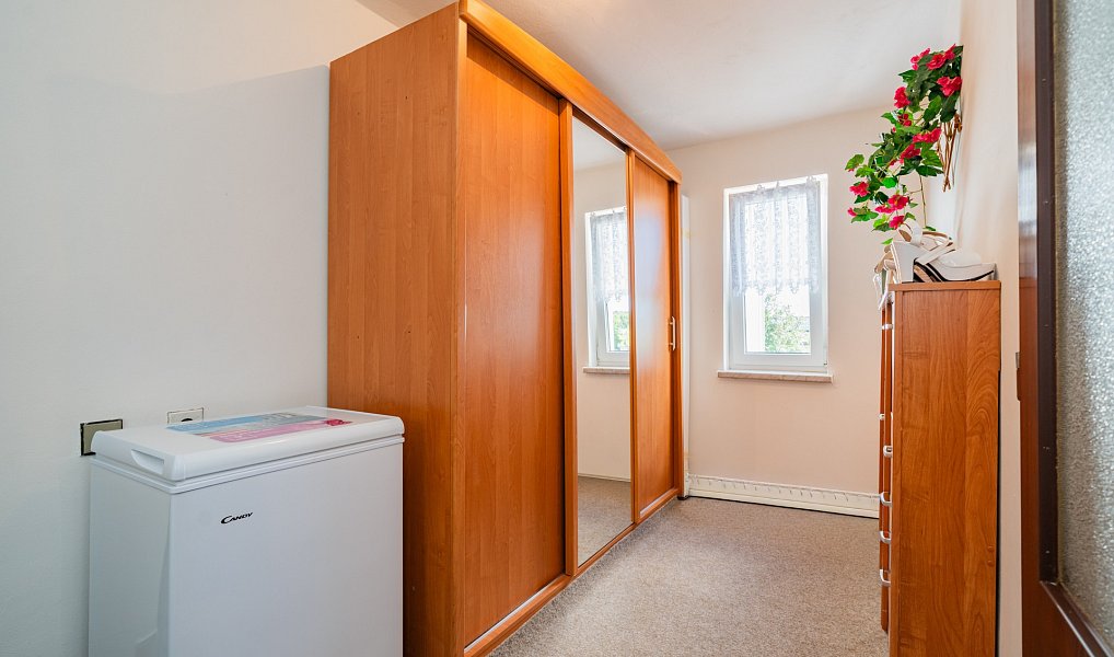 Prodej domu 270 m² s pozemkem 919 m², Tachov – náhled fotky 24
