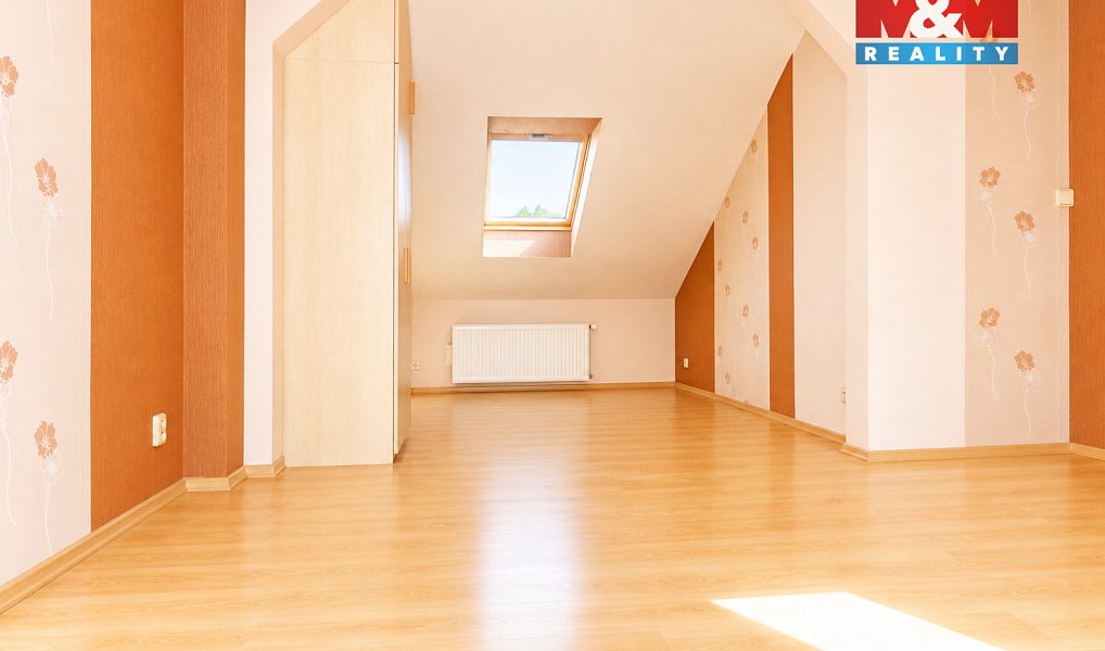 Prodej nájemního domu, činžáku 200 m², Karlovy Vary – náhled fotky 23