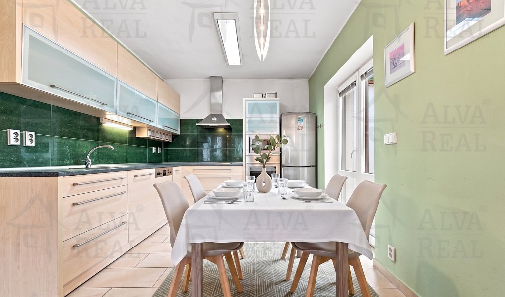 Prodej domu 141 m² s pozemkem 984 m², Dolní Kounice – náhled fotky 7