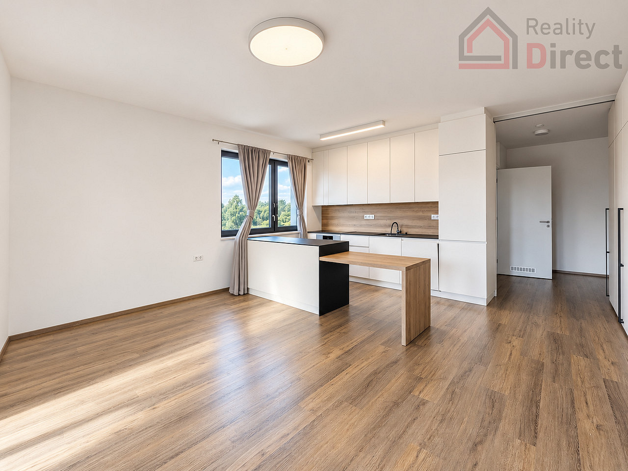 Pronájem bytu 1+kk 48 m² – fotografie 3