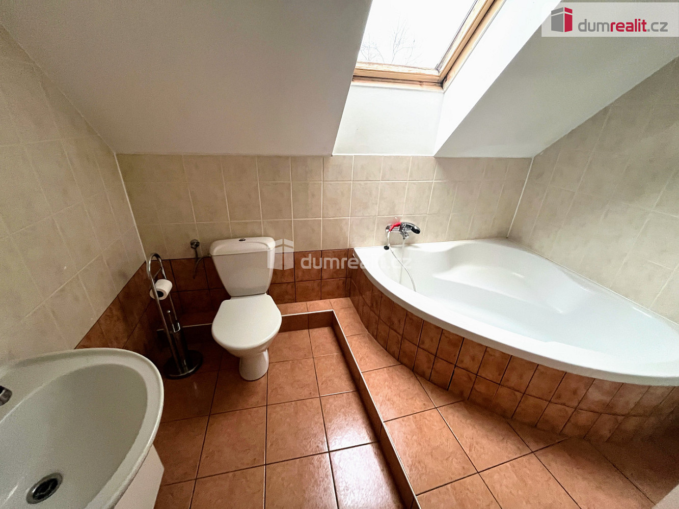 Pronájem bytu 5+kk 20 m² — photo 3