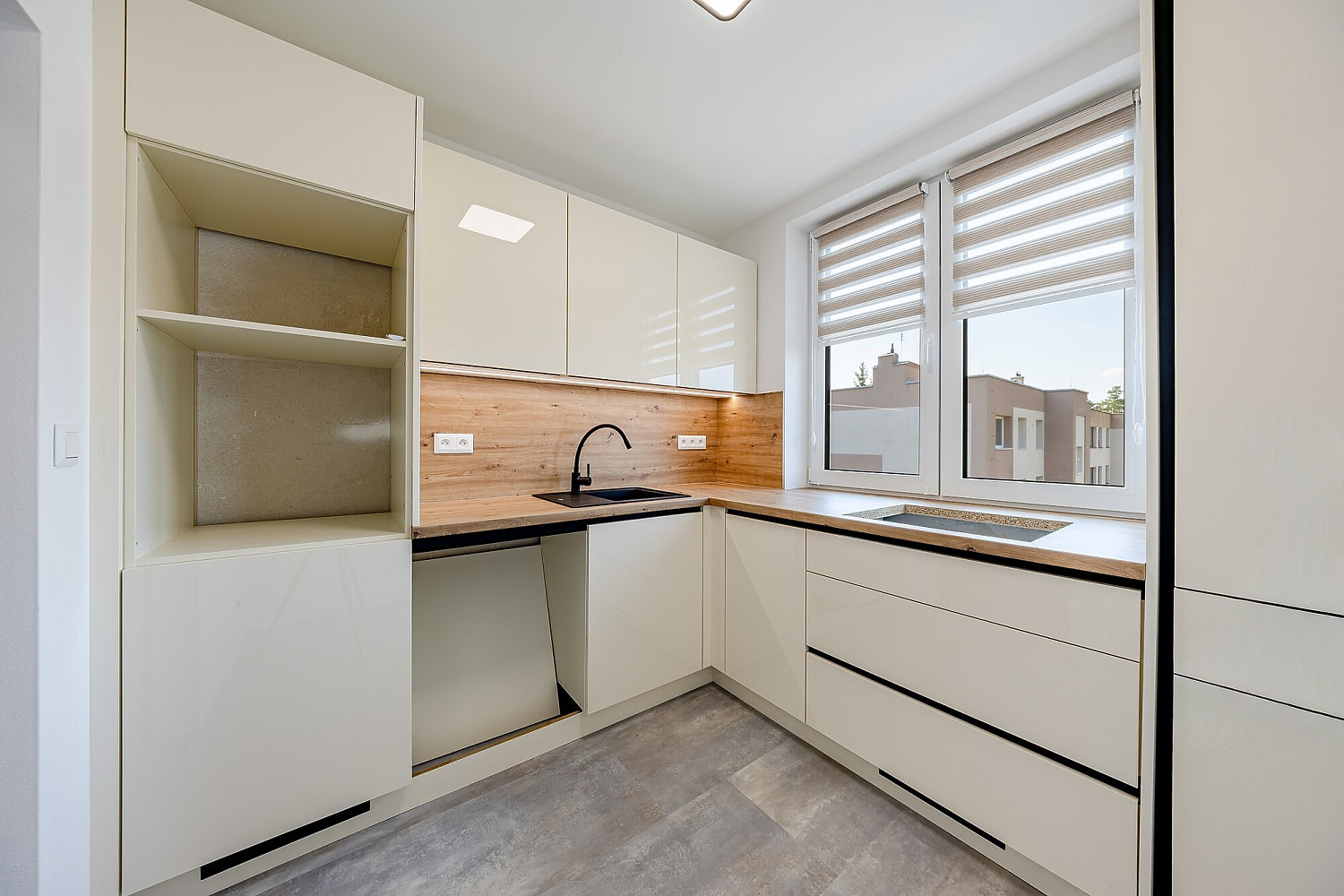 Prodej bytu 3+1 77 m² – fotografie 3