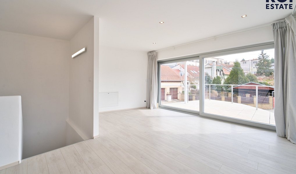 Prodej domu 140 m² s pozemkem 133 m², Rosice – náhled fotky 15