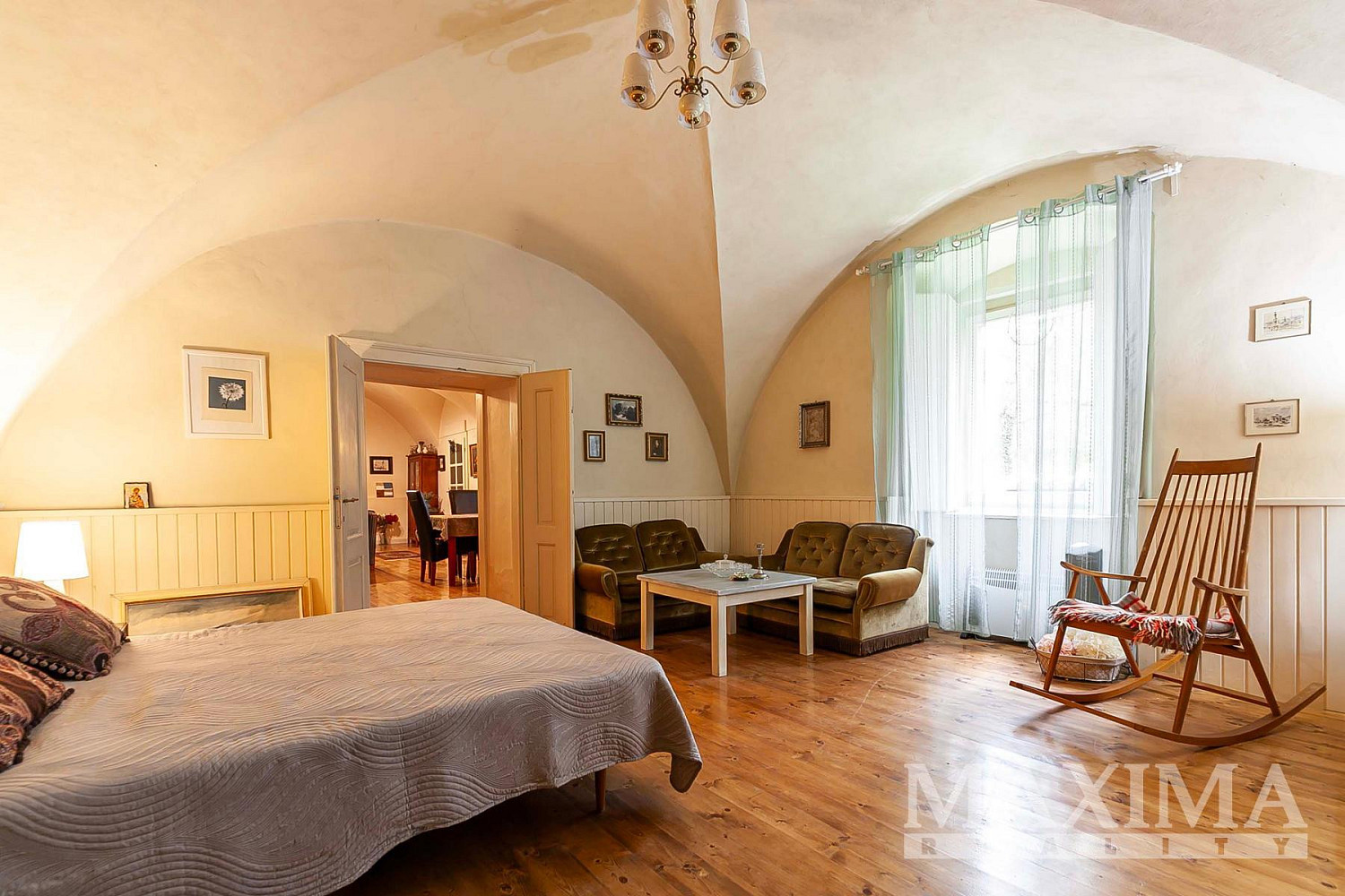 Prodej domu 765 m² s pozemkem 1 823 m²