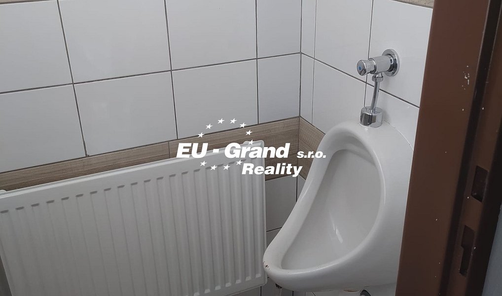 Pronájem kanceláře 250 m², Zákupy – náhled fotky 8
