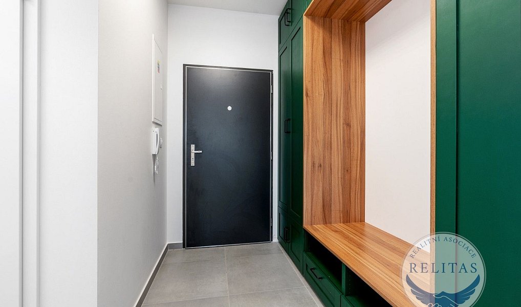 Prodej bytu 4+kk 145 m², Kladno – náhled fotky 16