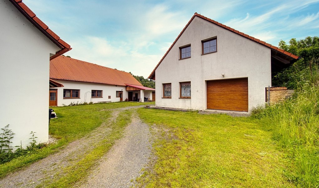 Prodej domu 450 m² s pozemkem 2 500 m², Čmelíny – náhled fotky 7
