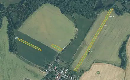 Prodej pole 34 877 m², Kelč - Lhota, okres Vsetín