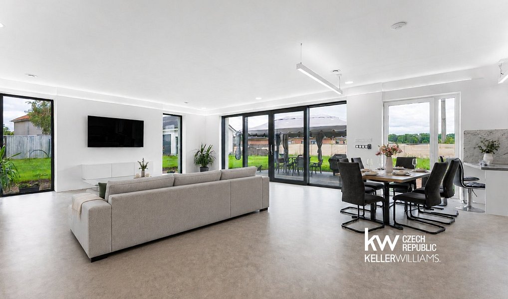 Prodej domu 212 m² s pozemkem 1 982 m², Choťánky – náhled fotky 16