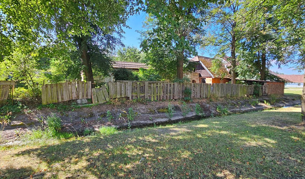 Prodej domu 198 m² s pozemkem 929 m², Drhovle – náhled fotky 3