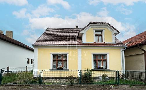 Prodej domu 130 m² s pozemkem 700 m², Spotřebitelská, Praha 5 - Lipence