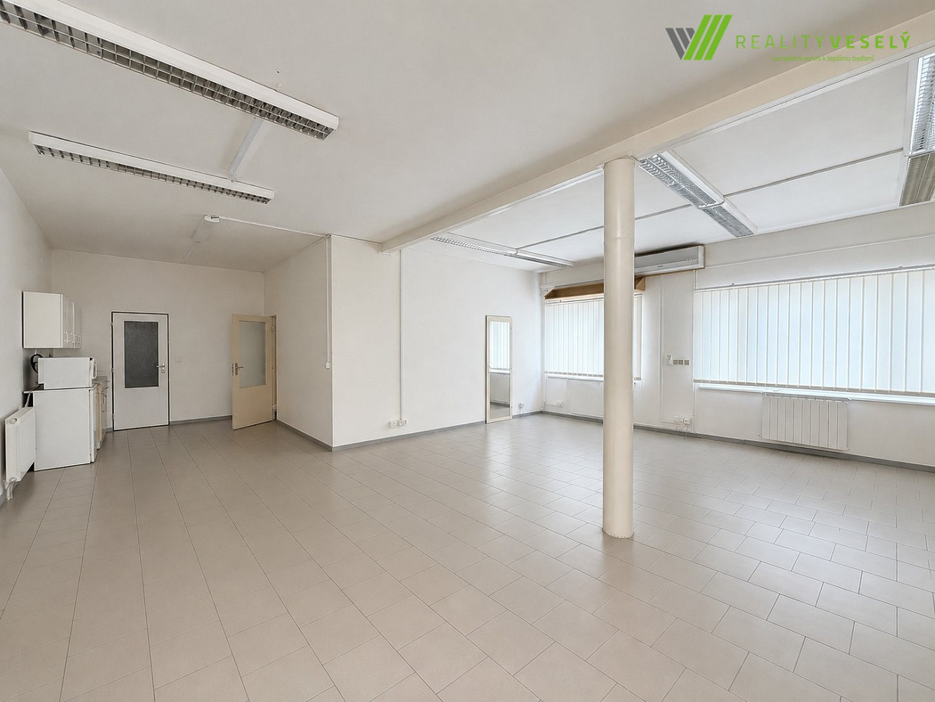 Pronájem skladovacích prostor 199 m² – fotografie 5