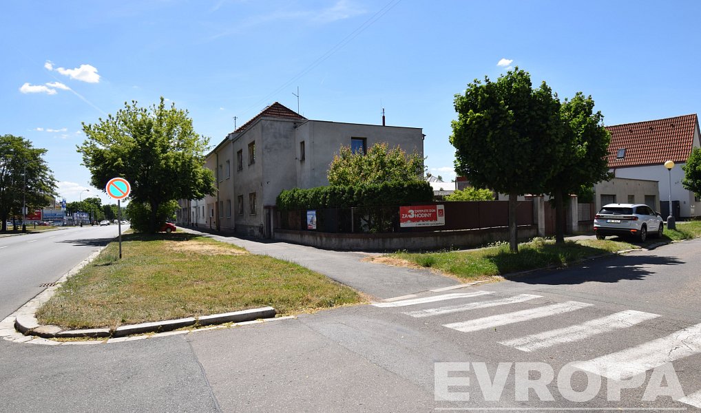 Prodej domu 190 m² s pozemkem 534 m², Kolín – náhled fotky 2