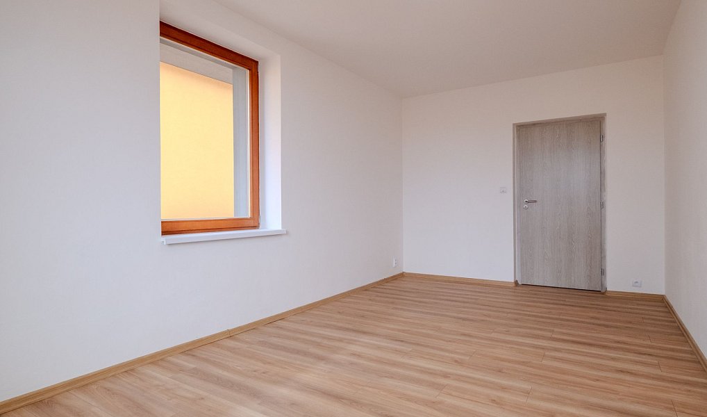 Prodej domu 181 m² s pozemkem 656 m², Vrbčany – náhled fotky 8