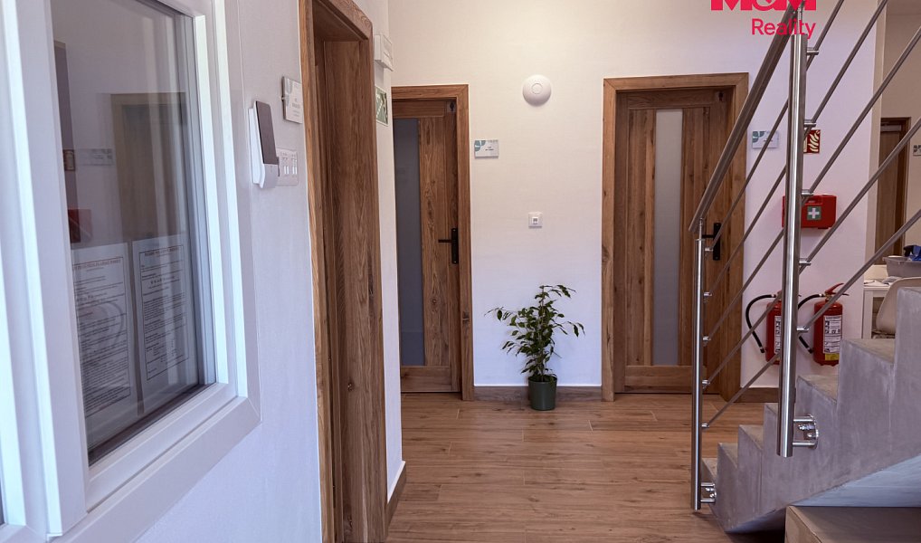 Pronájem skladovacích prostor 1 049 m², Strančice – náhled fotky 6