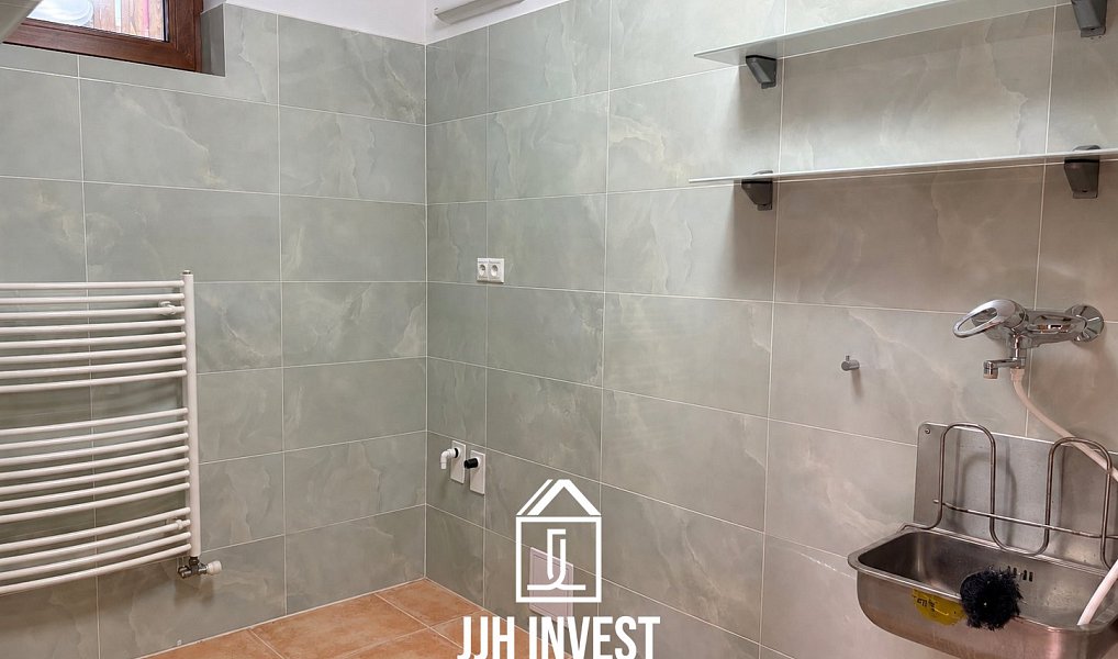 Pronájem domu 279 m² s pozemkem 665 m², Liberec – náhled fotky 24