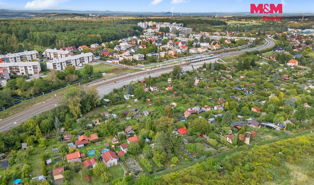 Prodej chaty/chalupy 16 m² s pozemkem 403 m², Kladno – náhled fotky 13