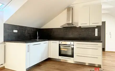 Pronájem bytu 2+kk 55 m², Mařádkova, Opava - Předměstí