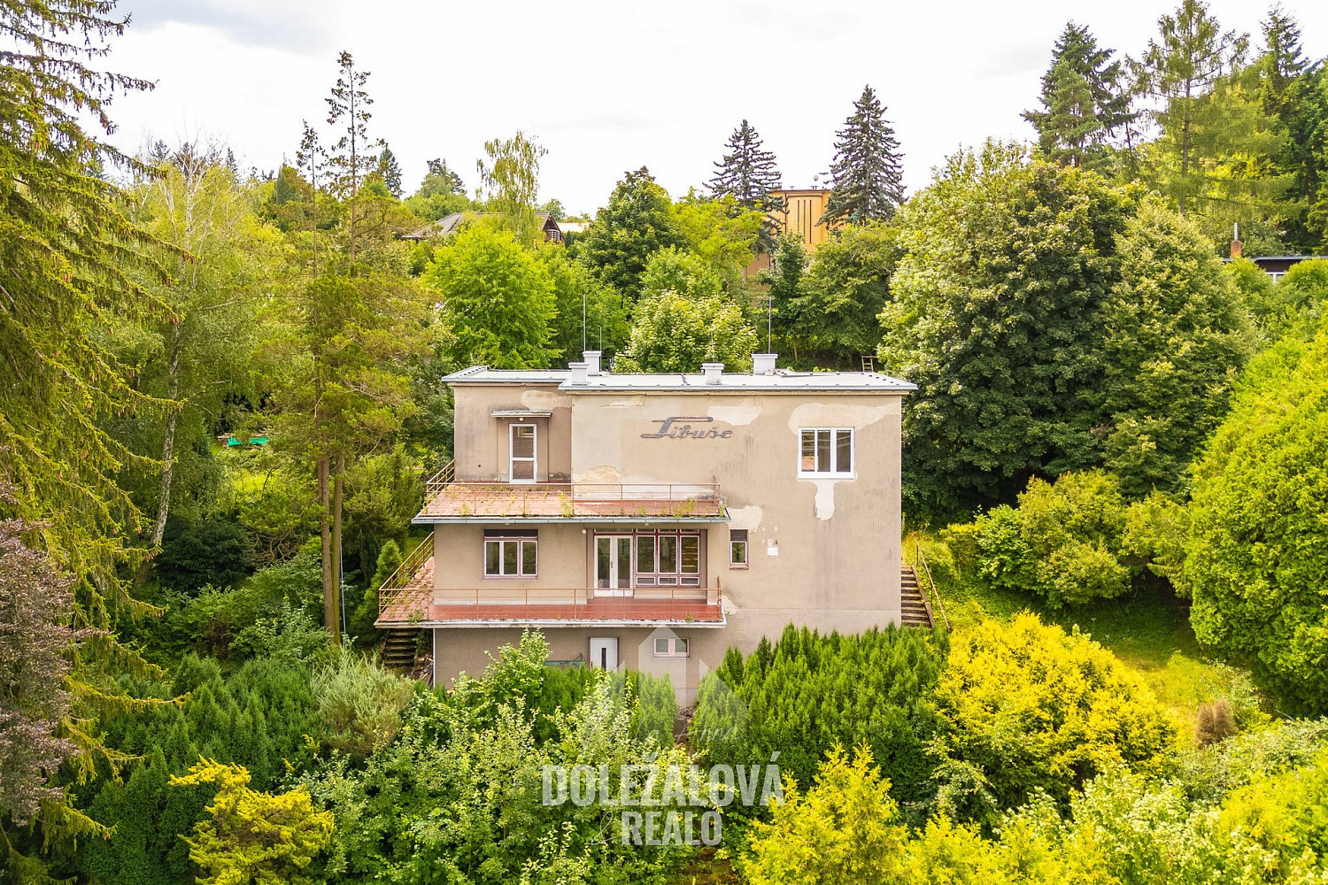 Prodej domu 262 m² s pozemkem 3 809 m²