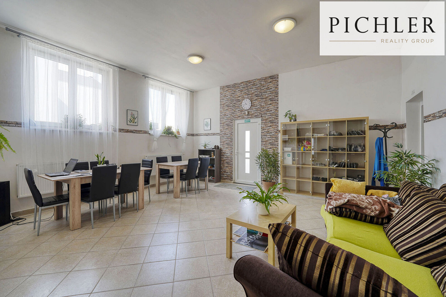 Pronájem výrobních prostor 1 361 m² – fotografie 5