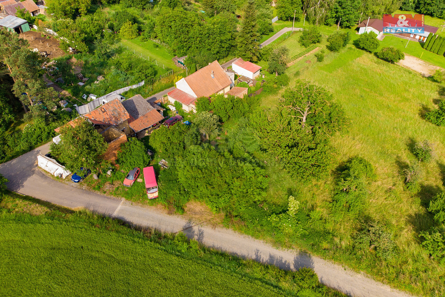 Prodej stavebního pozemku 734 m² – pohled 4