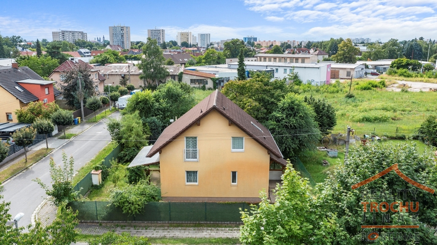 Prodej domu 115 m² s pozemkem 456 m² – pohled 2