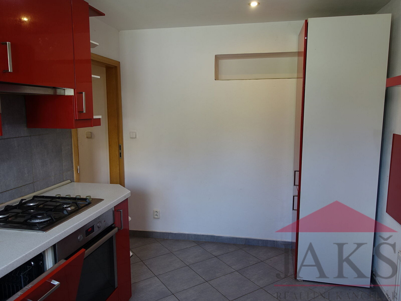 Pronájem bytu 2+1 53 m² – fotografie 2