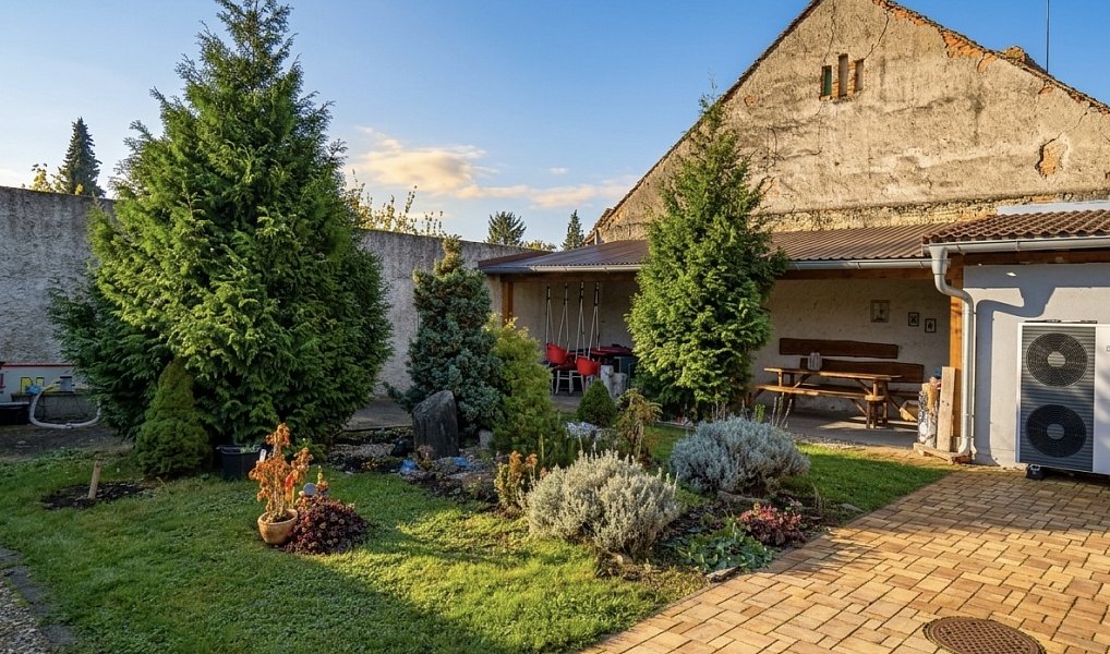 Prodej domu 825 m², Vrdy – náhled fotky 3