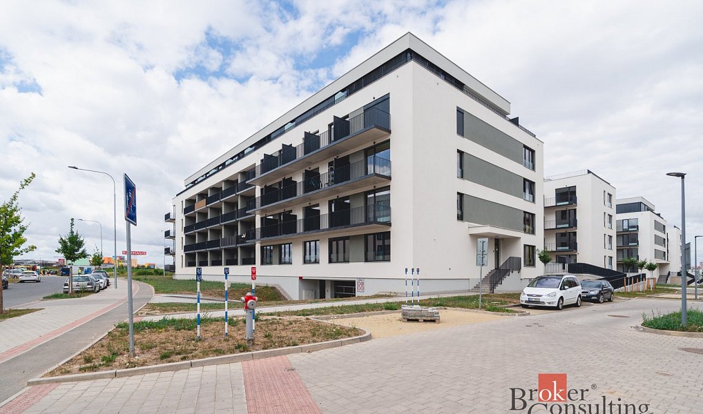 Pronájem bytu 1+kk 27 m², Plzeň – náhled fotky 9