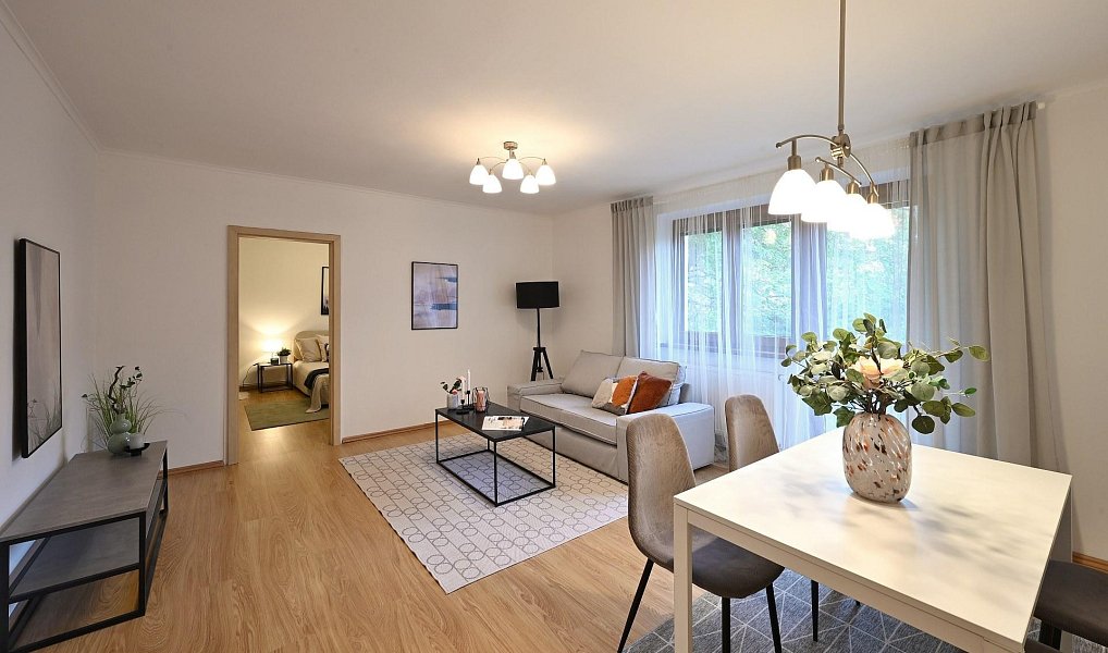 Prodej bytu 3+1 80 m², Praha – náhled fotky 2