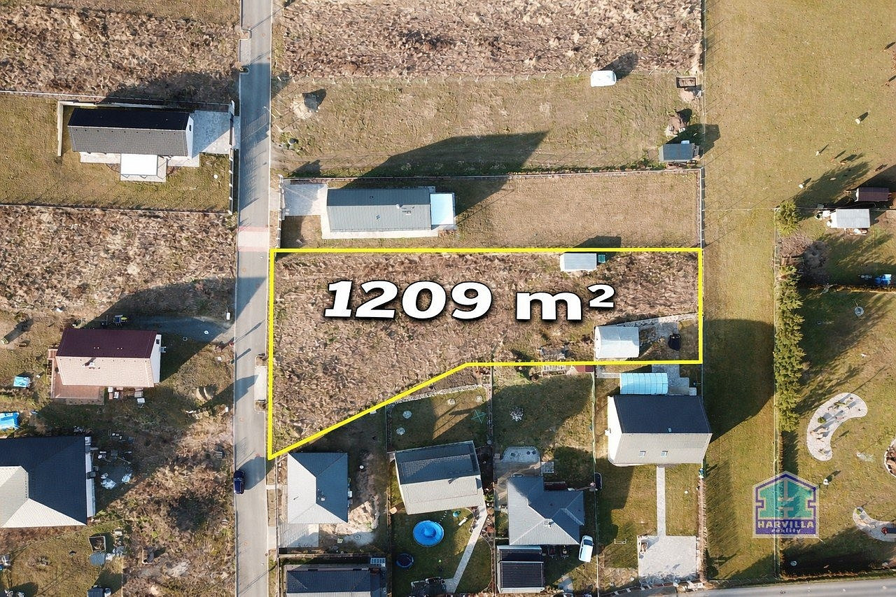 Prodej stavebního pozemku 1 209 m²