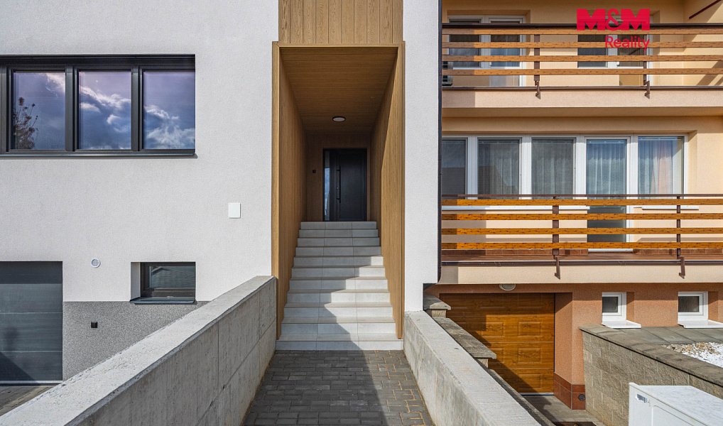 Prodej domu 212 m² s pozemkem 382 m², Humpolec – náhled fotky 4