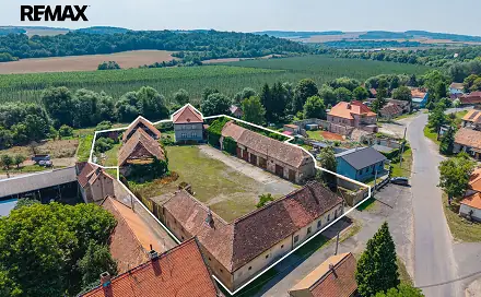 Prodej nájemního domu, činžáku 400 m², Blšany - Liběšovice, okres Louny