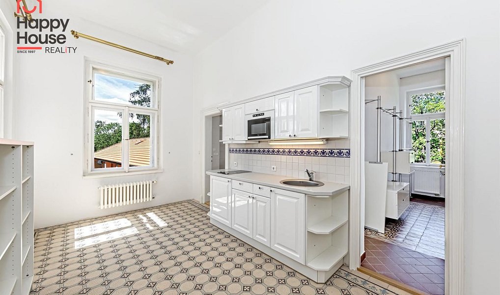 Pronájem domu 827 m² s pozemkem 8 770 m², Praha – náhled fotky 5