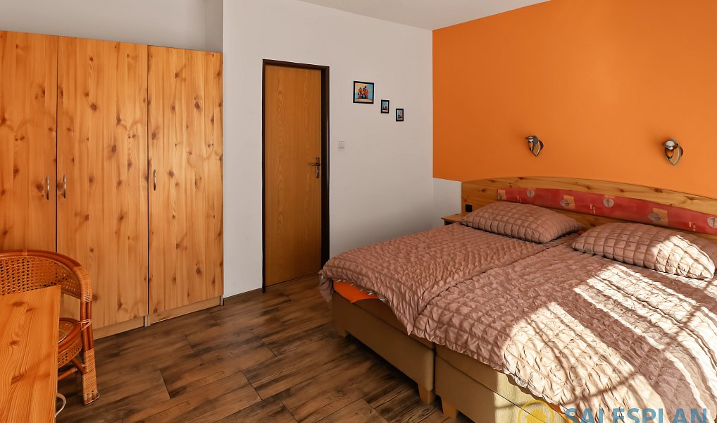 Prodej ubytovacího objektu 648 m², Nová Bystřice – náhled fotky 5