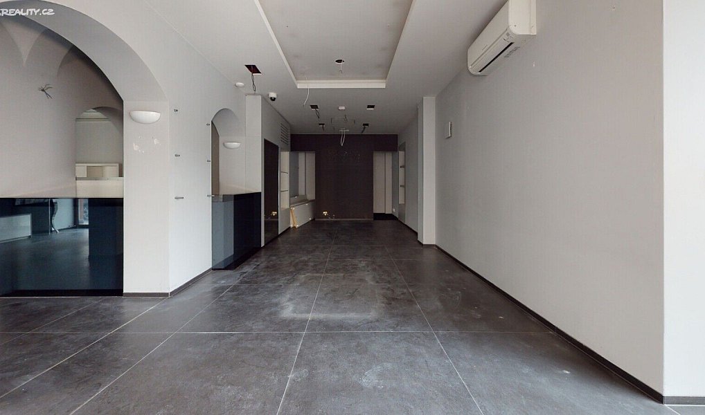 Prodej obchodních prostor 150 m², Karlovy Vary – náhled fotky 7