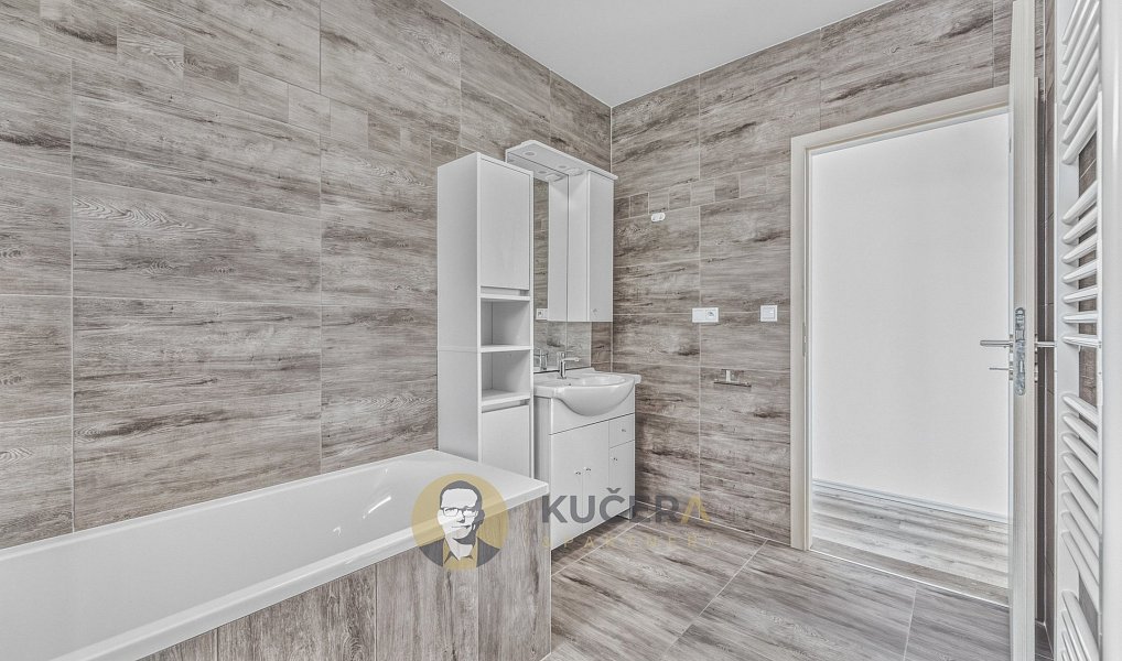 Prodej domu 124 m² s pozemkem 235 m², Neratovice – náhled fotky 30