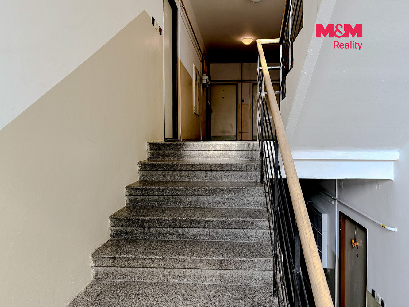 Pronájem bytu 1+kk 30 m² – fotografie 3
