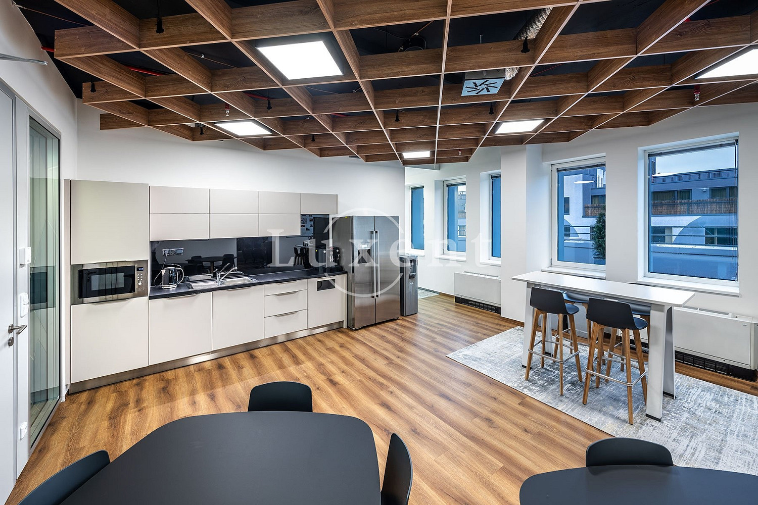 Pronájem kanceláře 430 m² – fotografie 5