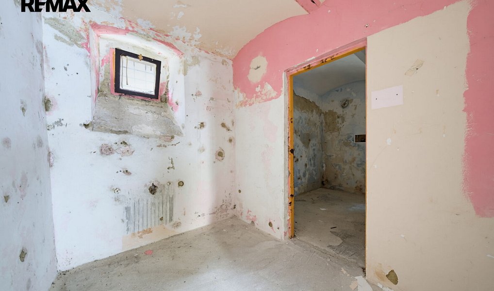 Prodej domu 340 m² s pozemkem 300 m², Aš – náhled fotky 33