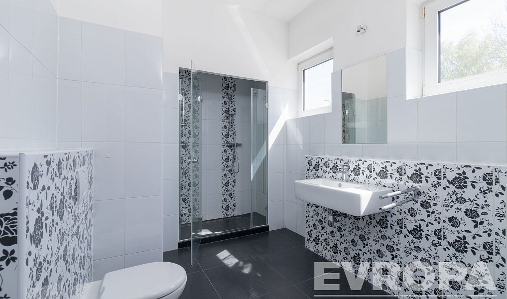 Prodej komerčního objektu (jiného typu) 510 m², Letovice – náhled fotky 5